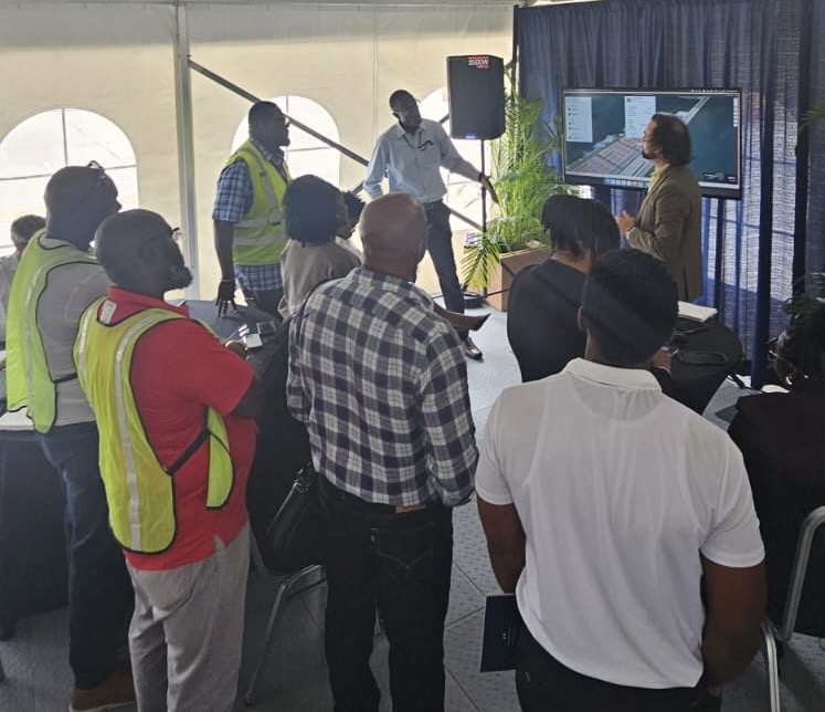 The EU Global Gateway delegation with Caribbean port stakeholders in Antigua & Barbuda